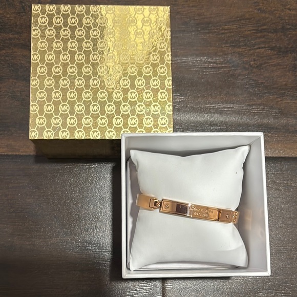 Michael Kors Jewelry - Michael Kors rose gold Bracelet NWT